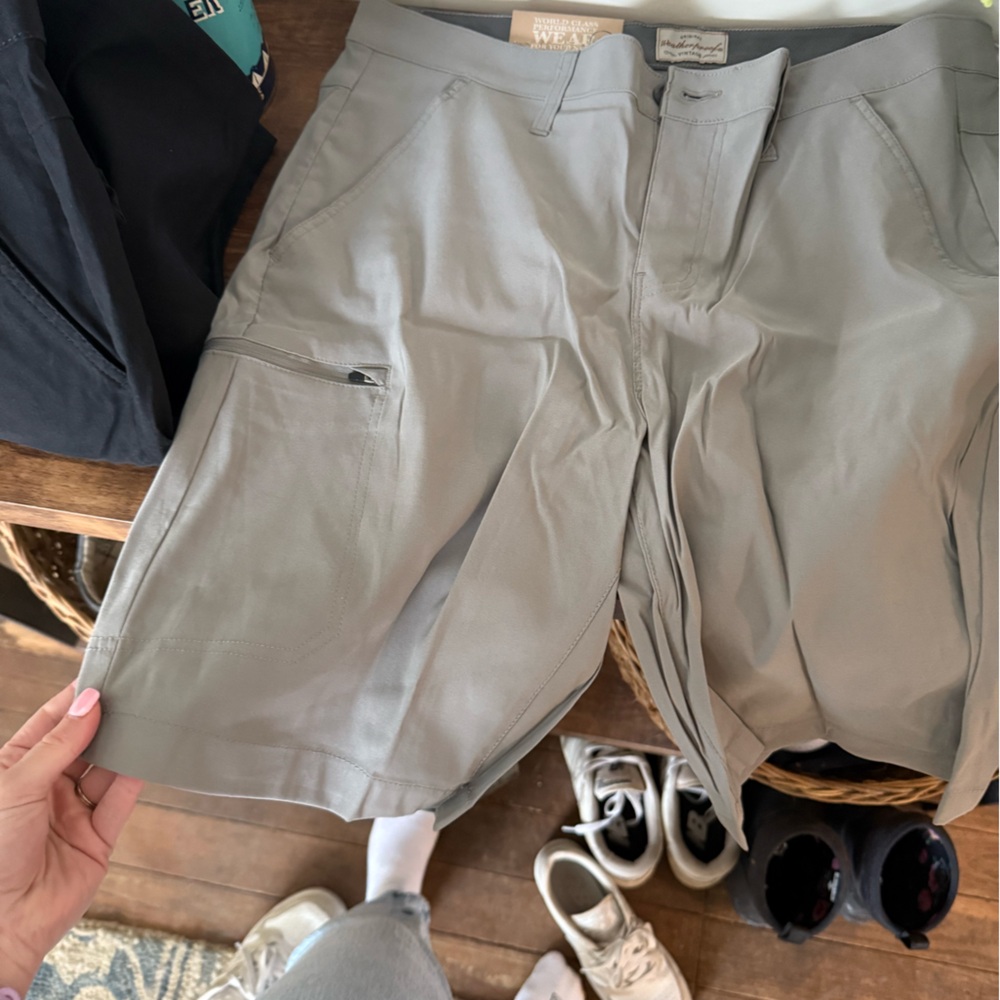Men’s Athletic Cargo Shorts